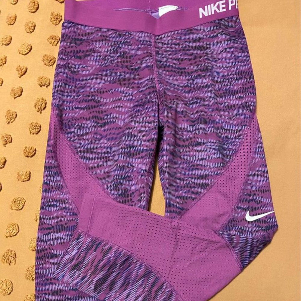 Nike Pro capri